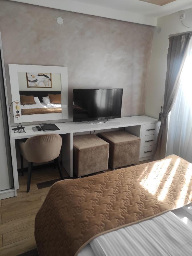 Prima Lux Apartments & Studio Ni Exterior foto