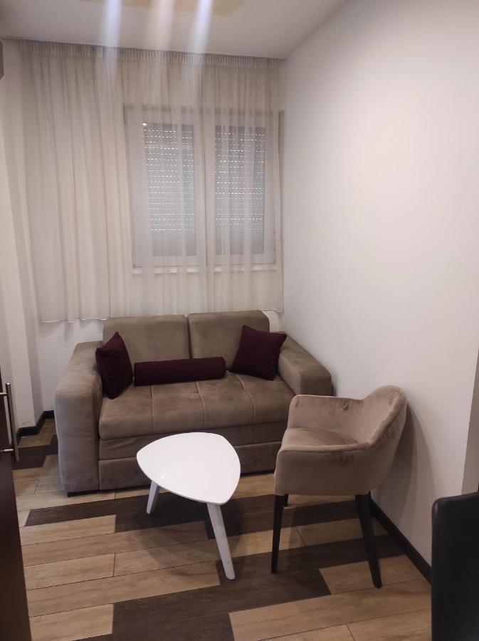 Prima Lux Apartments & Studio Ni Exterior foto